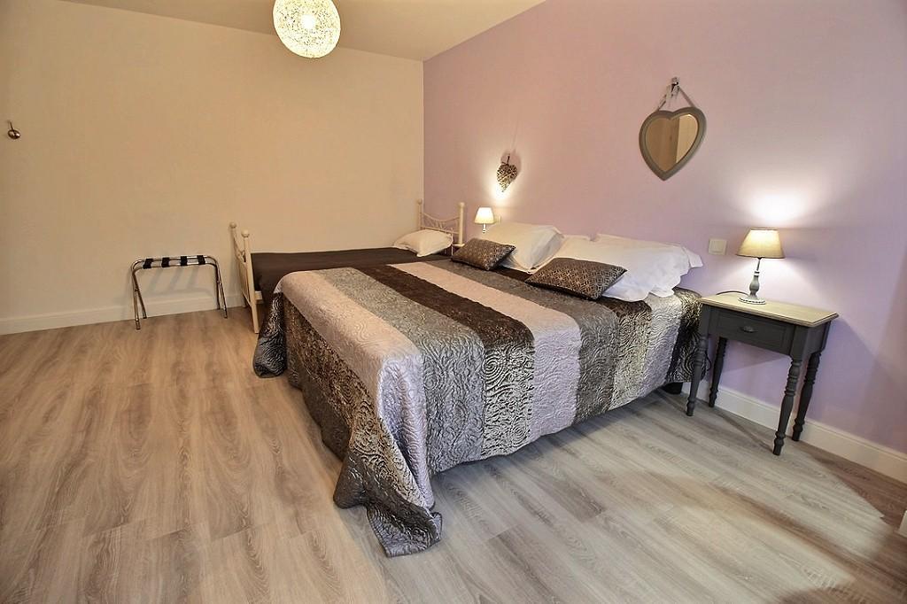 Logis Du Lievre D'Or Bed & Breakfast Montbazon Exterior photo